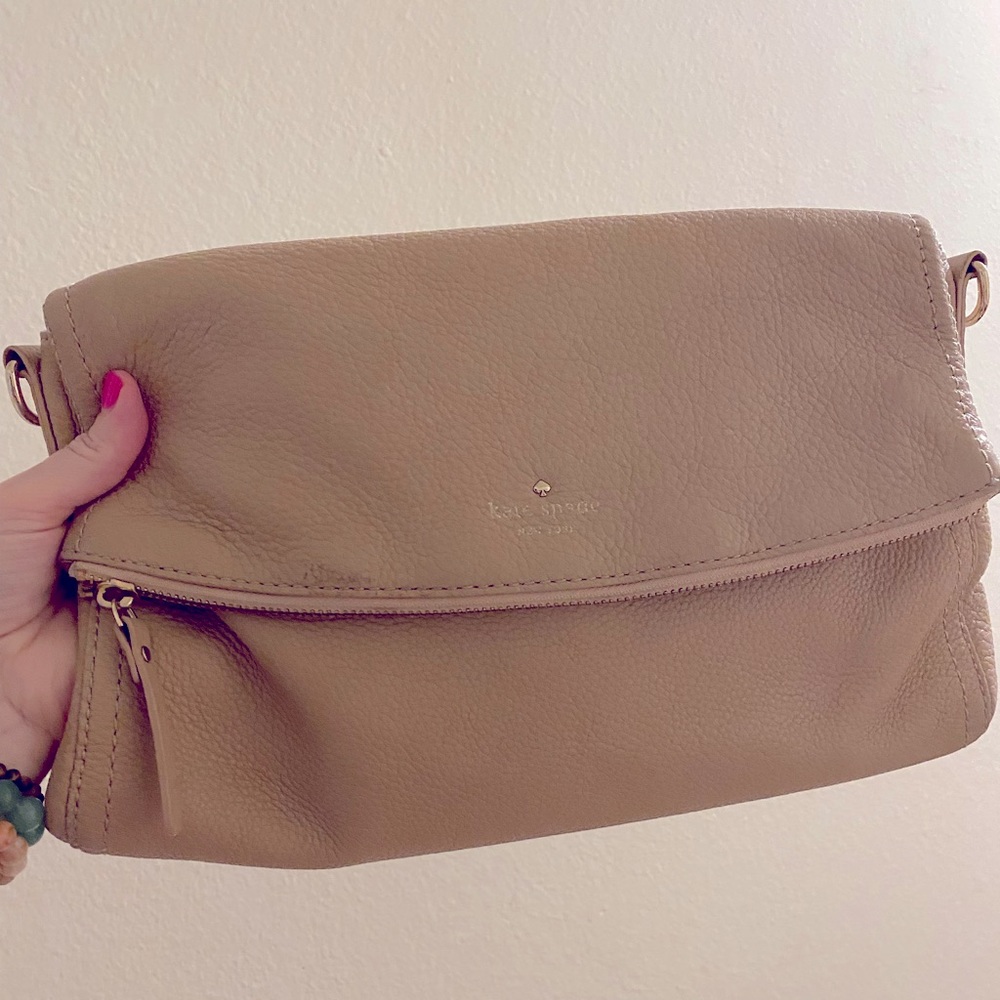 Sale!🎉2-Way Kate Spade Leather Tan Crossbody Clutch